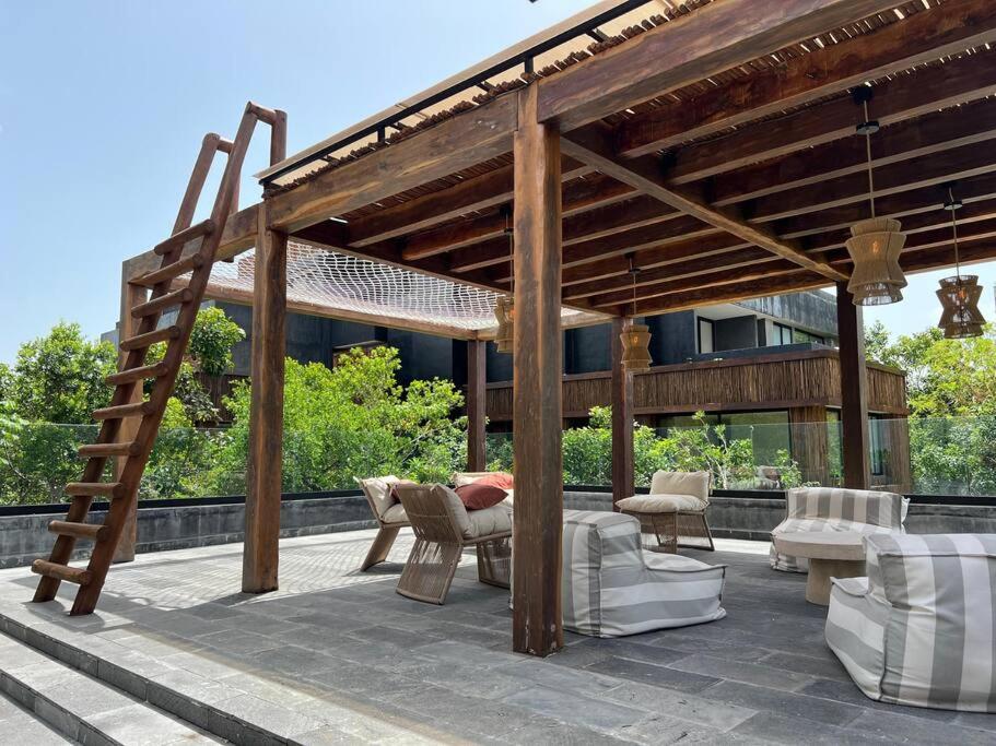 Apartment Humana In
